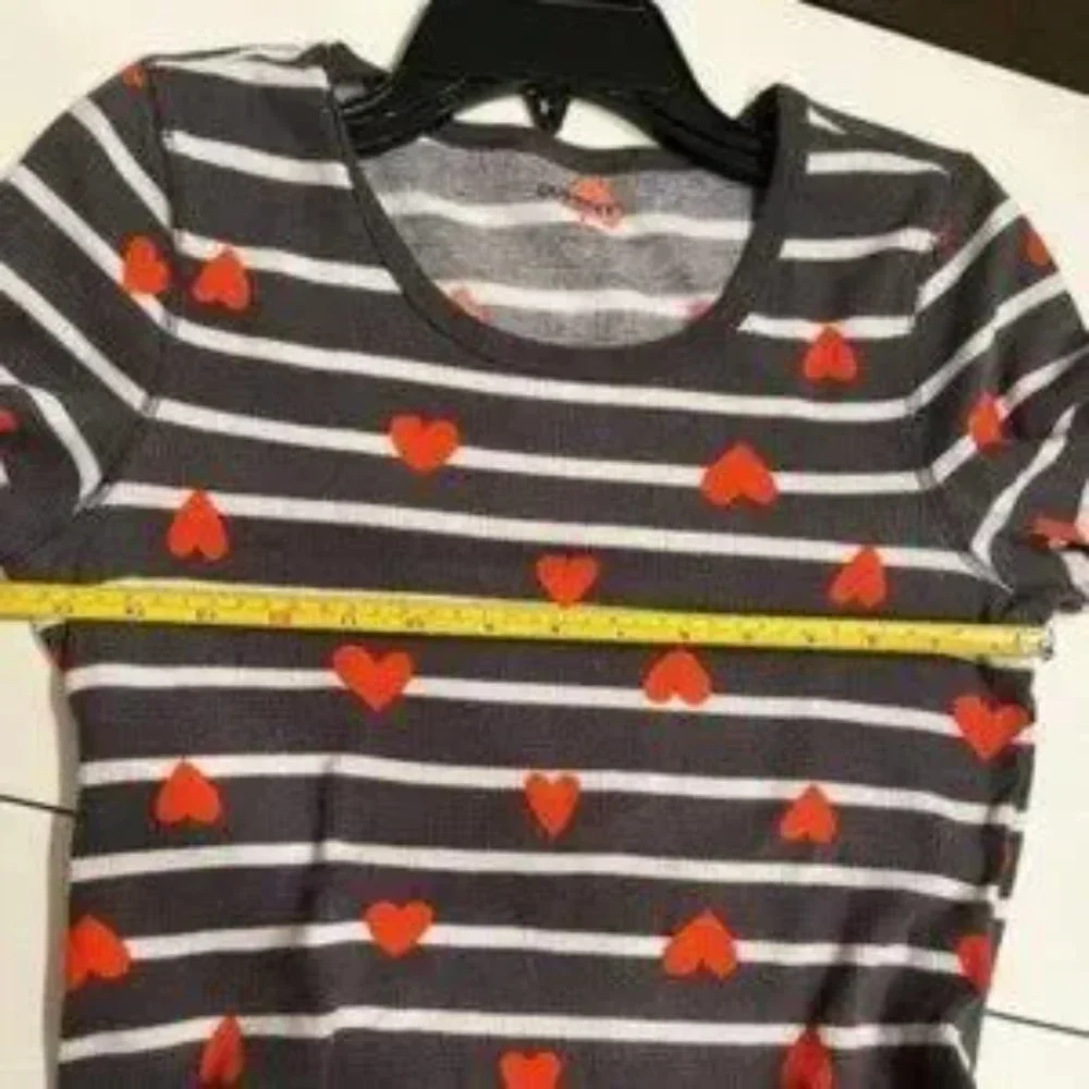 Heart-Themed Maternity Pajamas by Old Navy Size Medium (Gently-Used)‎